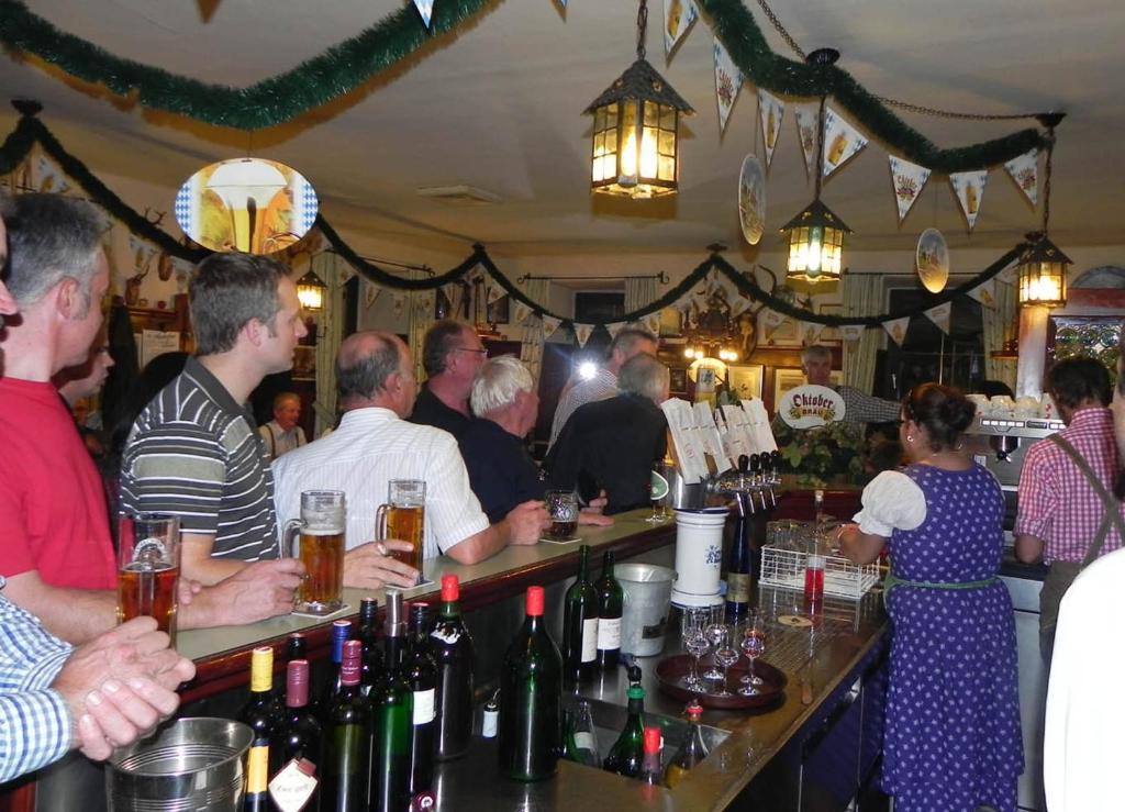 Gasthof Gruener Baum Kirchberg am Wechsel Buitenkant foto