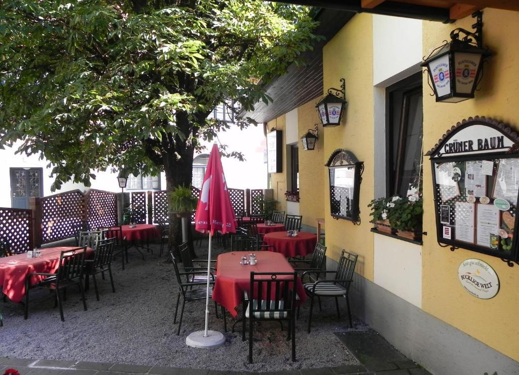 Gasthof Gruener Baum Kirchberg am Wechsel Buitenkant foto